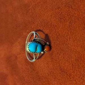 Sterling silver turquoise leaf ring